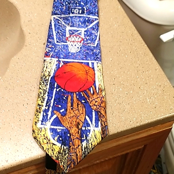 Other - Evan Picone Sport Men's 100% Silk  Basketball Tie